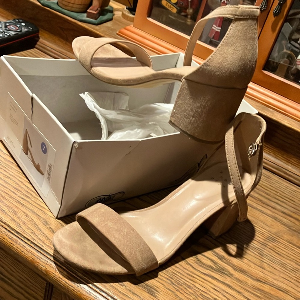 Tan Open Toe Heels with Chunky Heel and Ankle Strap